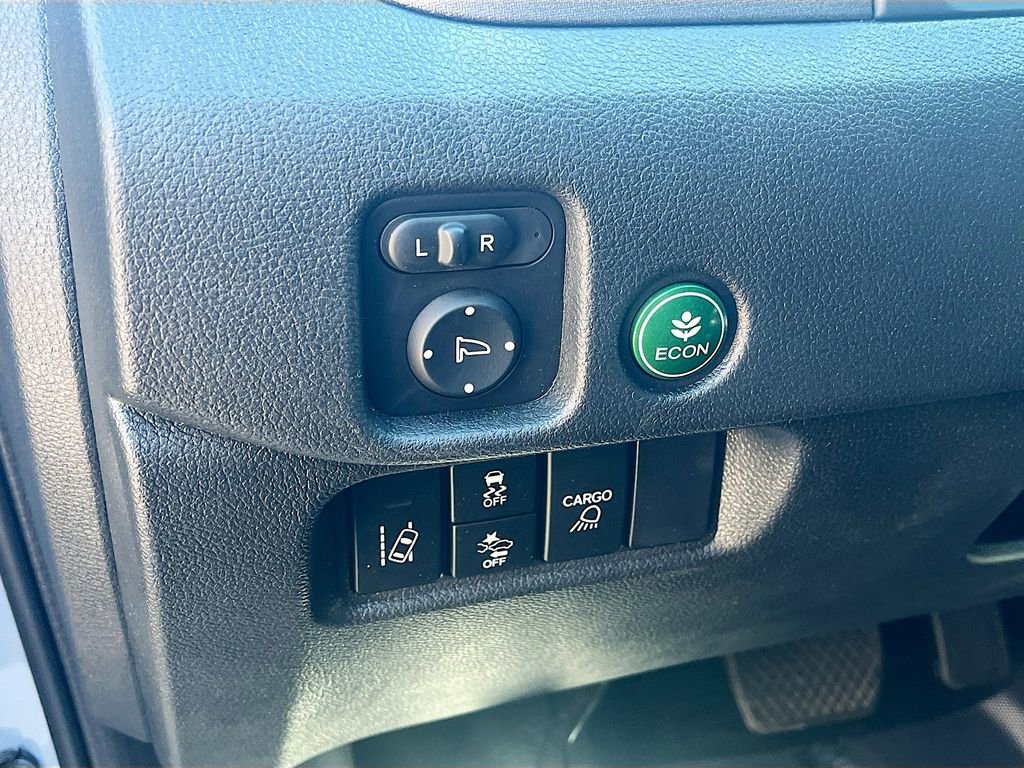 Used 2025 Honda Ridgeline Sport image 10