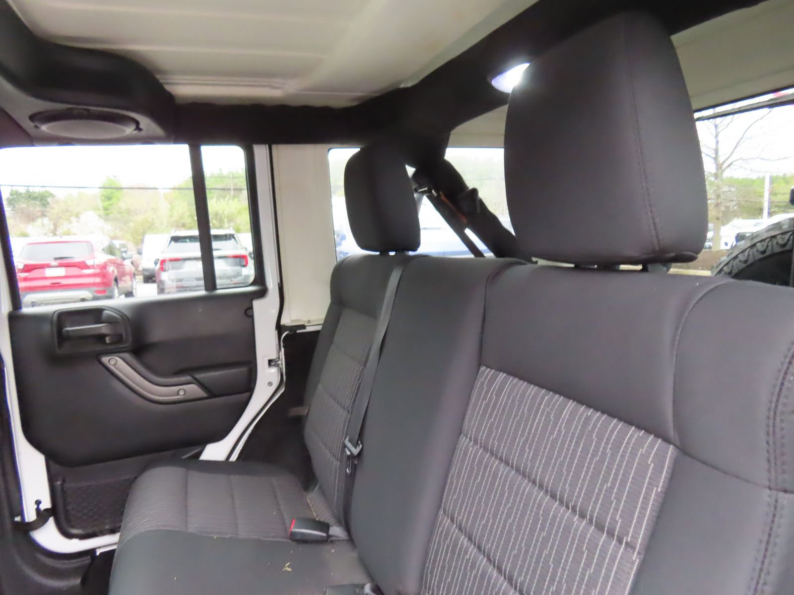 Used 2012 Jeep Wrangler Unlimited Sport image 26