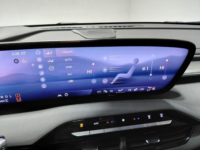 Used 2025 Buick Enclave Preferred image 33