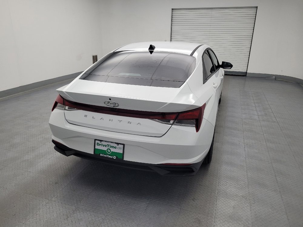 Used 2021 Hyundai Elantra SEL FWD image 7