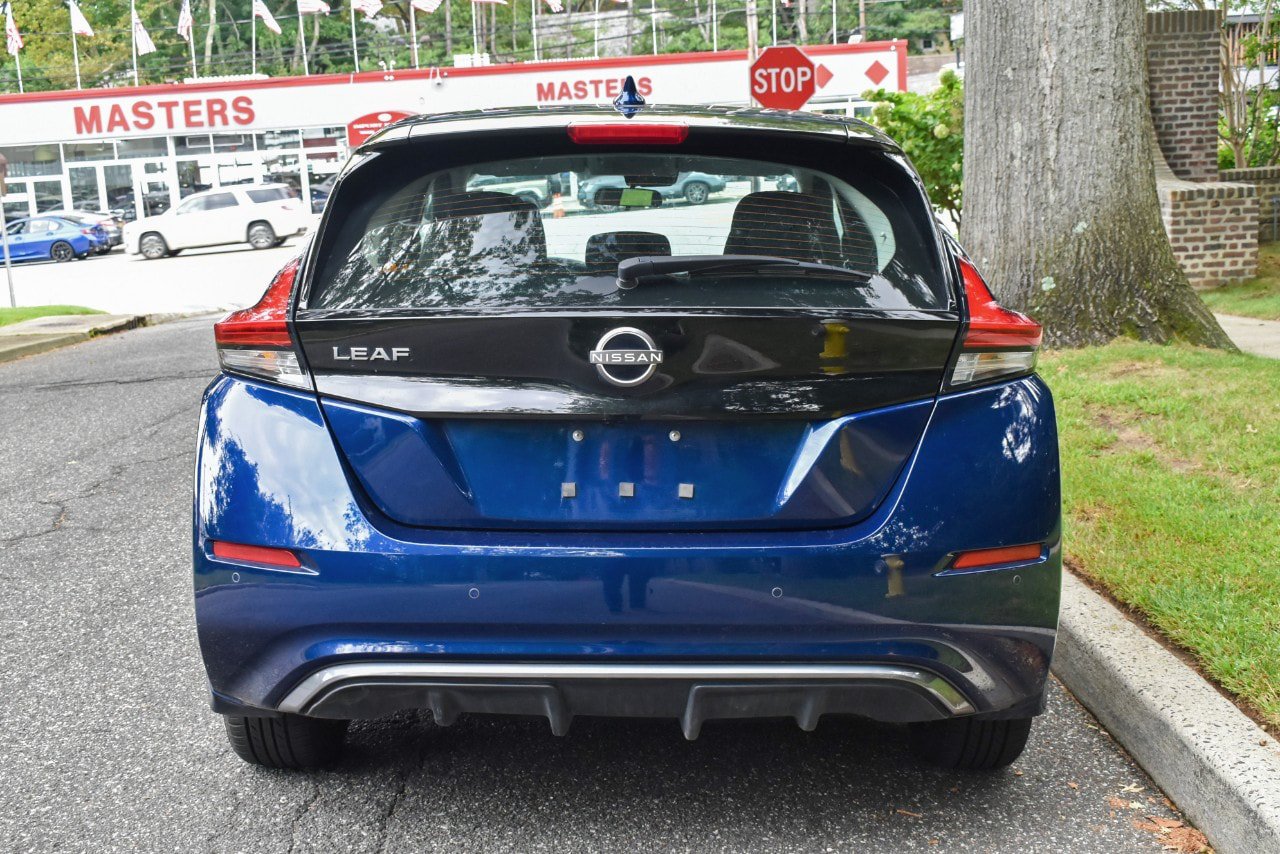 Used 2025 Nissan Leaf S FWD image 6