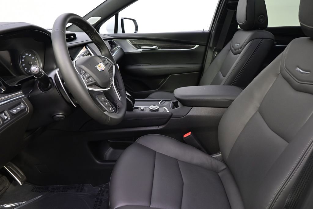 New 2025 Cadillac XT5 Sportv w/ LPO, Red Accent Package image 13