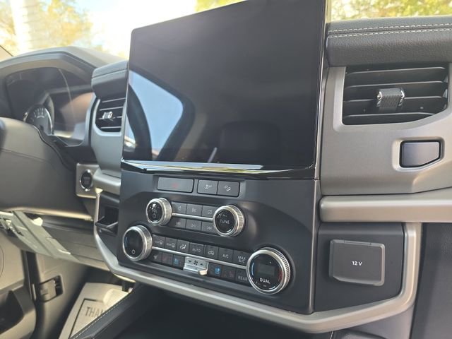 Used 2023 Ford Expedition XLT AWD/4WD image 17