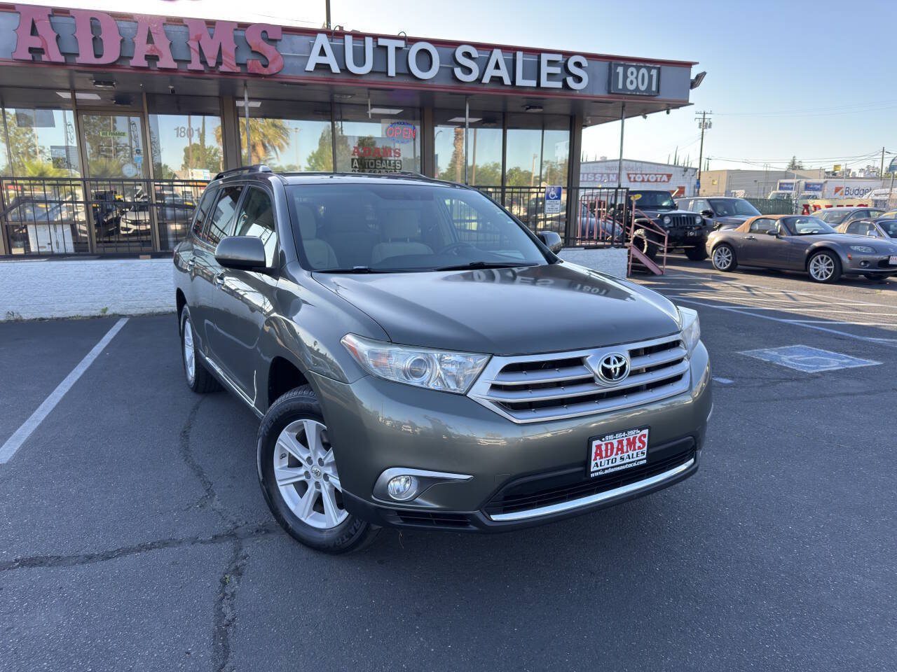 Used 2012 Toyota Highlander 4WD w/ Tech Pkg