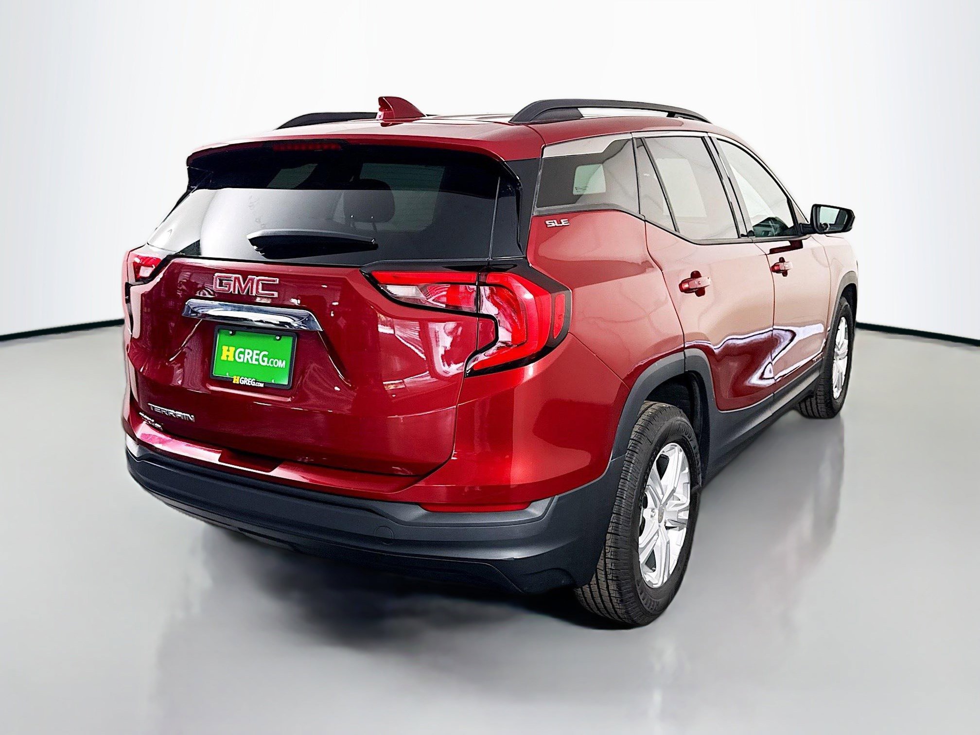 Used 2020 GMC Terrain SLE w/ Driver Convenience Package FWD image 10