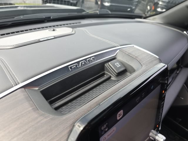Used 2025 RAM 1500 Laramie w/ Night Edition AWD/4WD image 20
