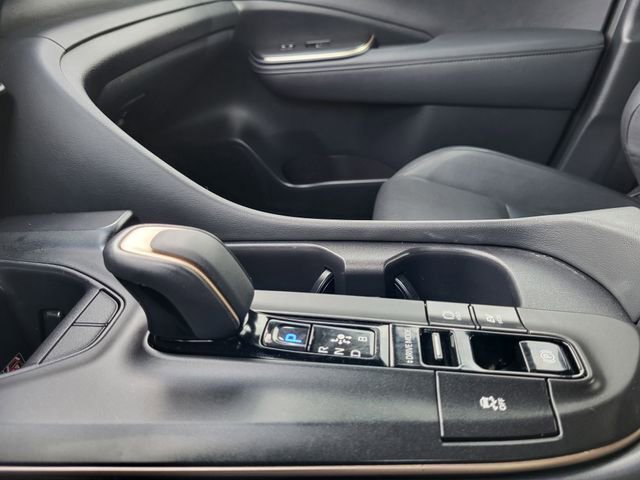 Used 2023 Toyota Crown Limited AWD/4WD image 19