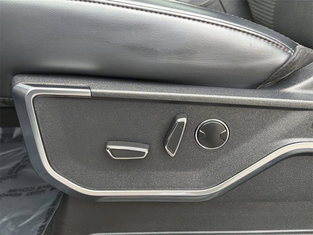 Used 2023 Ford F150 Raptor image 14