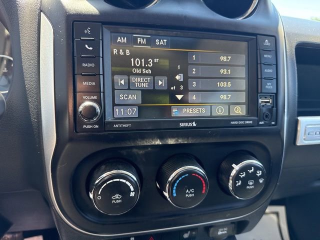 Used 2016 Jeep Compass High Altitude AWD/4WD image 17