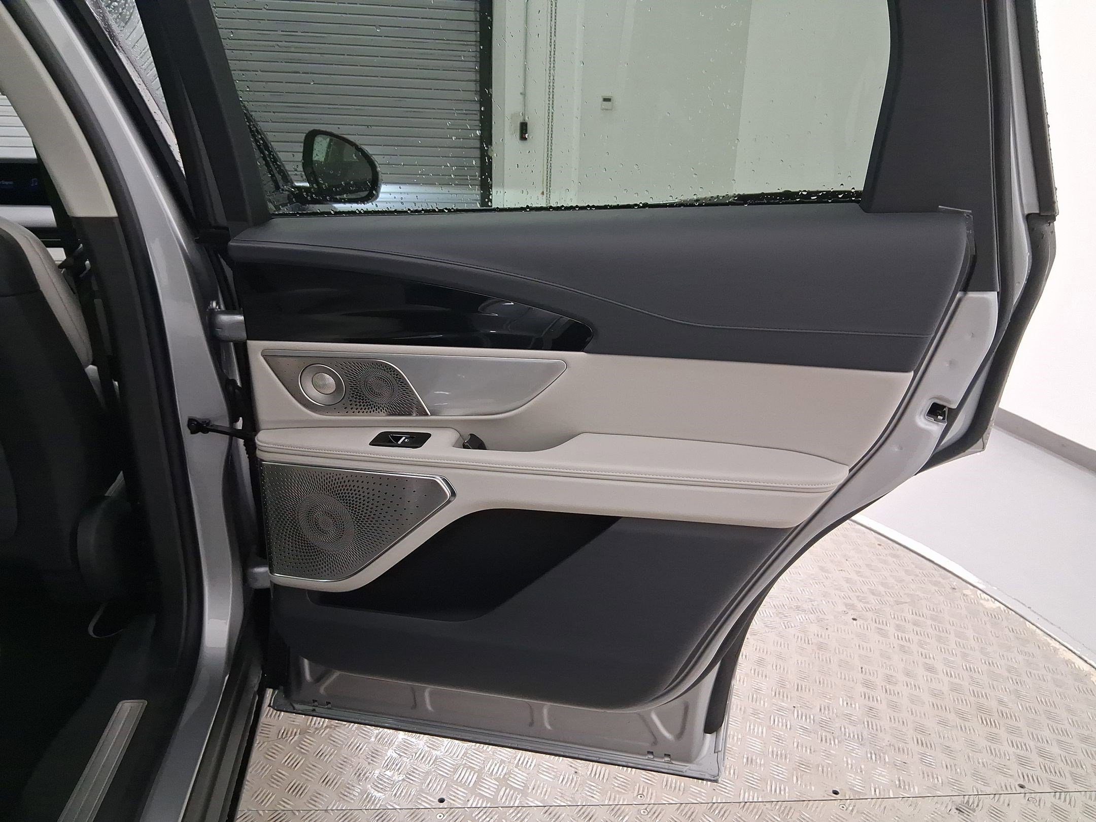 Used 2026 Lincoln Nautilus Reserve image 31