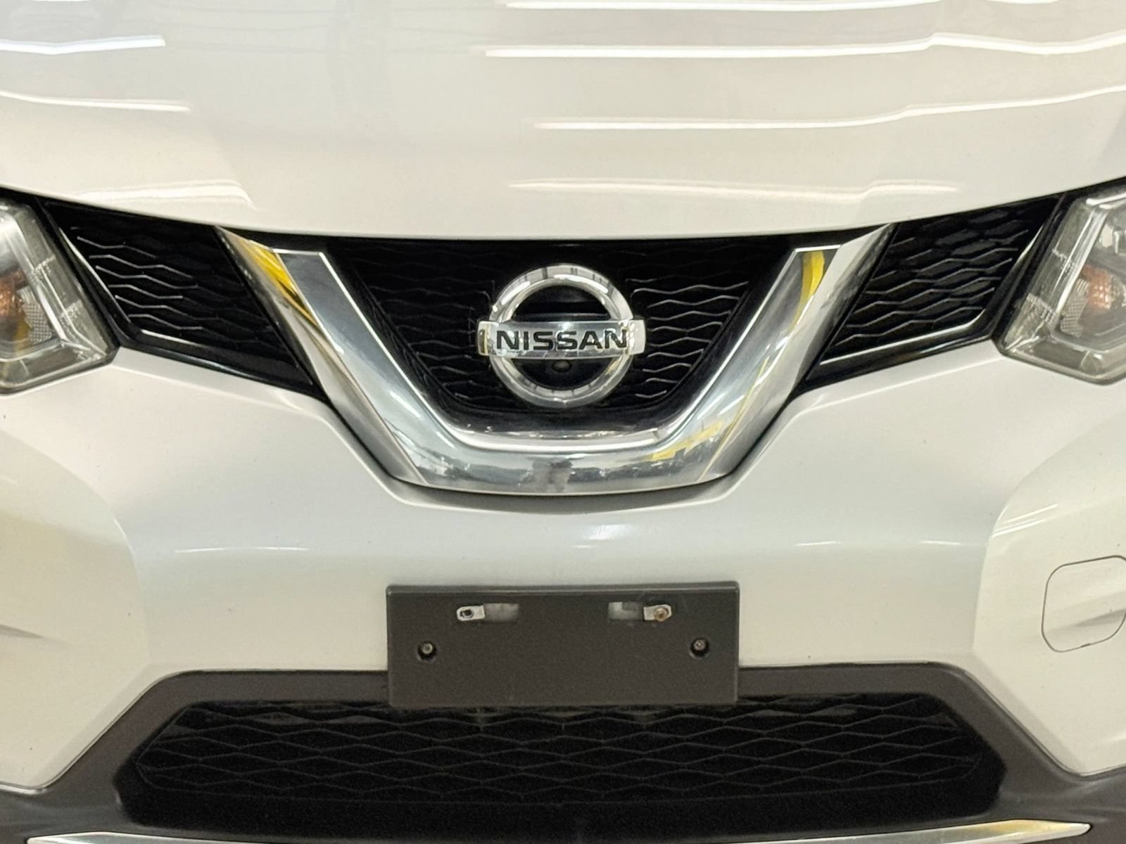 Used 2016 Nissan Rogue SV w/ SV Premium Package AWD/4WD image 5