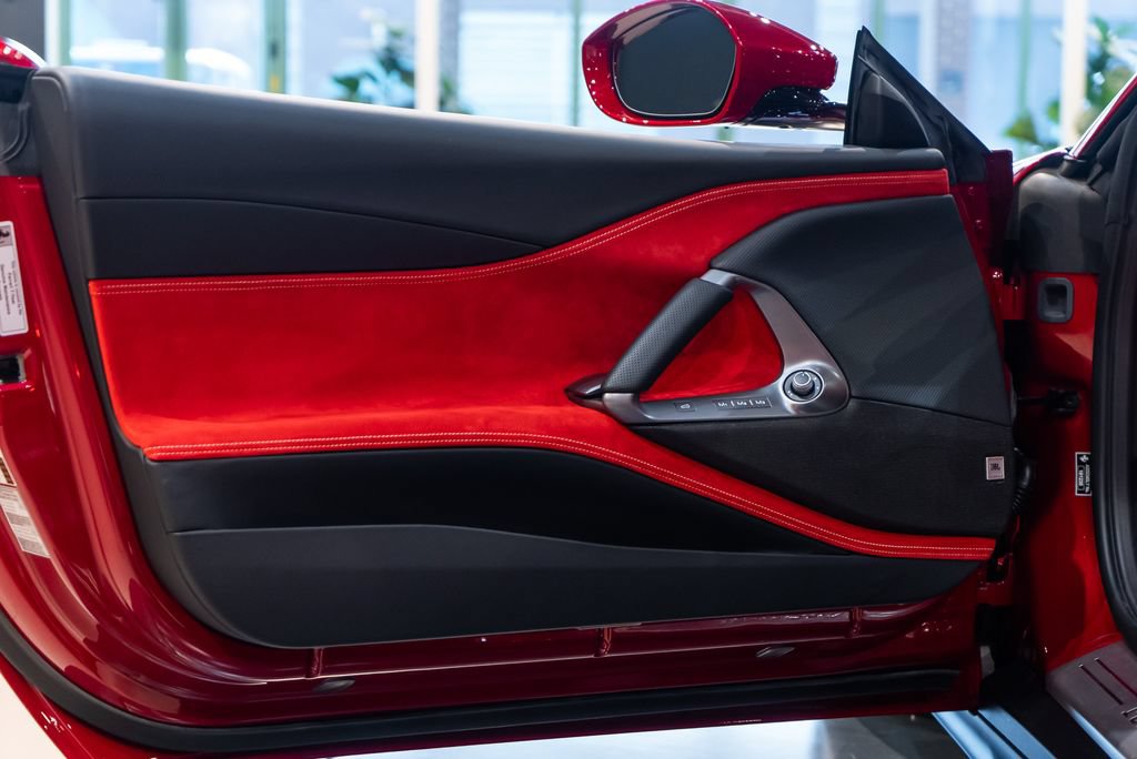 Certified 2021 Ferrari 812 GTS RWD image 33