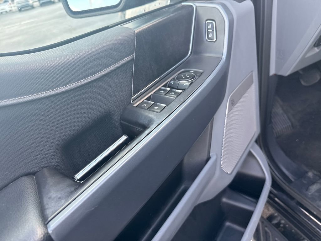 Used 2021 Ford F150 XLT w/ Equipment Group 302A High image 13