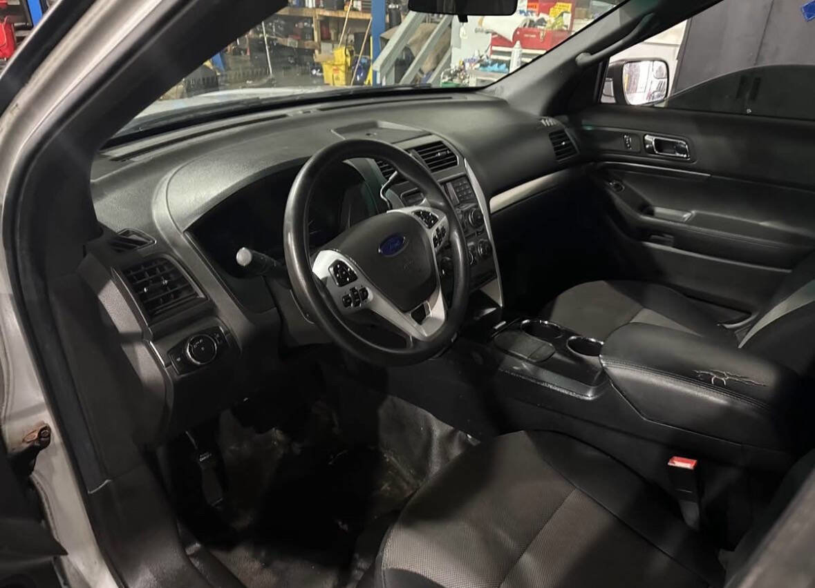 Used 2015 Ford Explorer 4WD Police Interceptor image 12