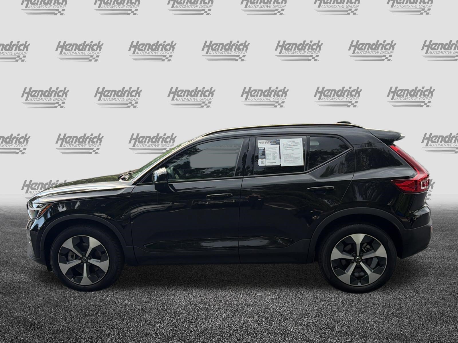 Certified 2024 Volvo XC40 B5 Core w/ Protection Package Premier AWD/4WD image 7