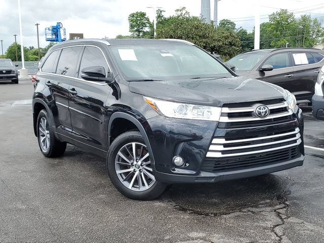 Used 2018 Toyota Highlander XLE w/ Protection Package #3 AWD/4WD image 33