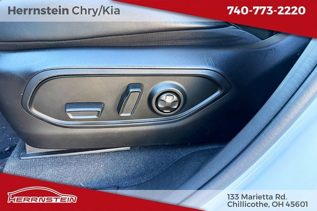 Used 2022 Jeep Grand Cherokee Altitude image 16