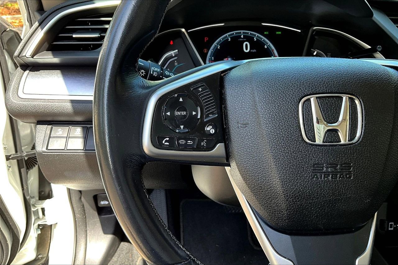 Used 2017 Honda Civic Touring image 10