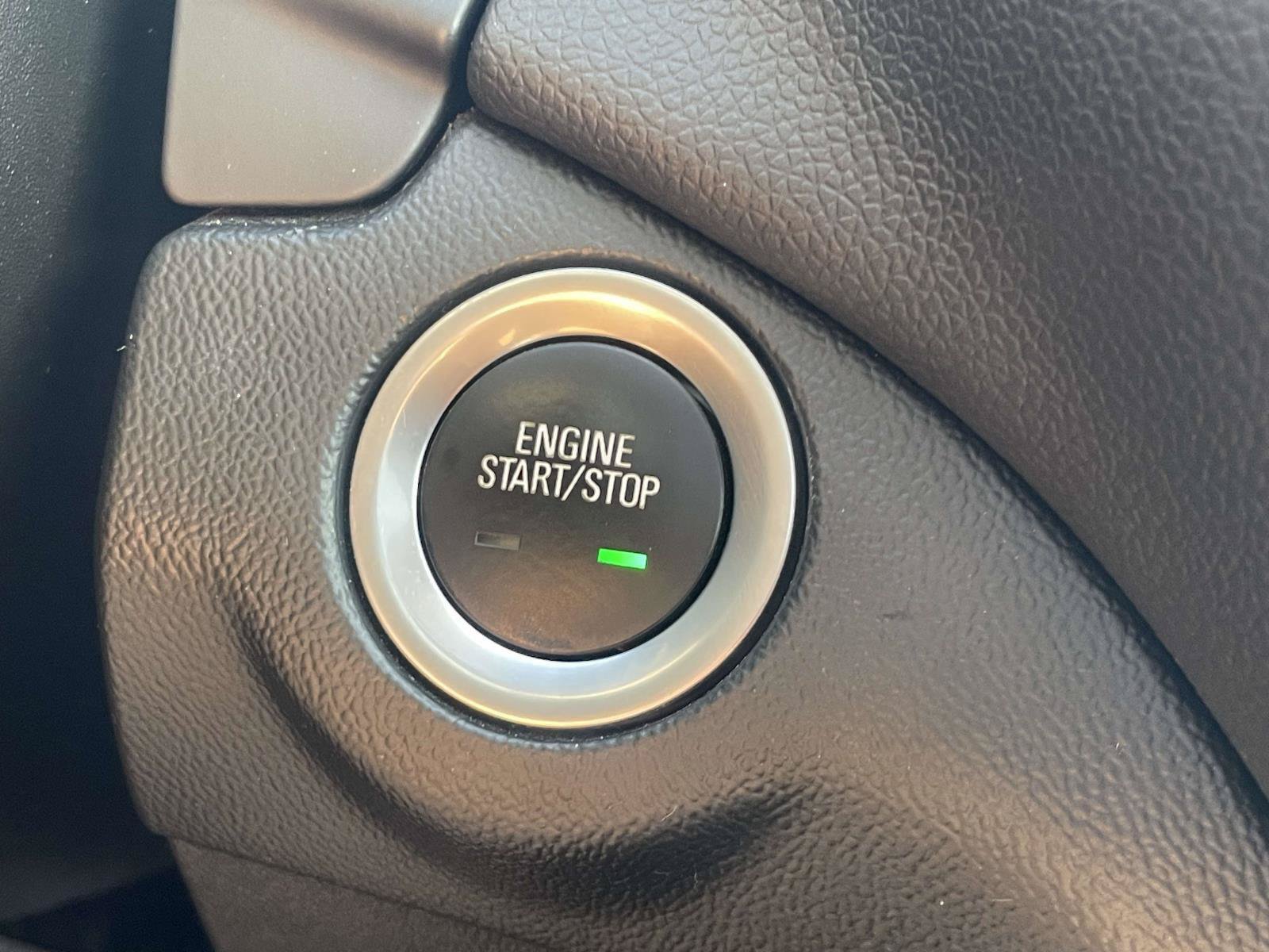 Used 2019 Chevrolet Equinox LT FWD image 24