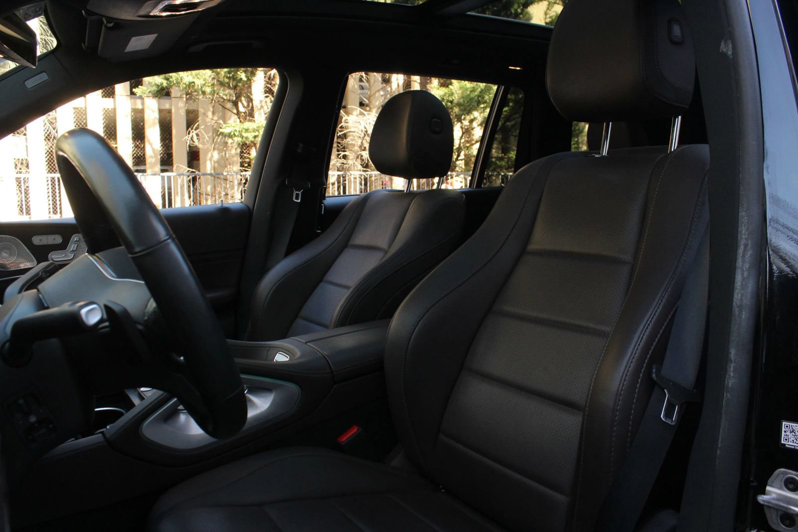 Used 2022 Mercedes-Benz GLS 450 4MATIC image 18