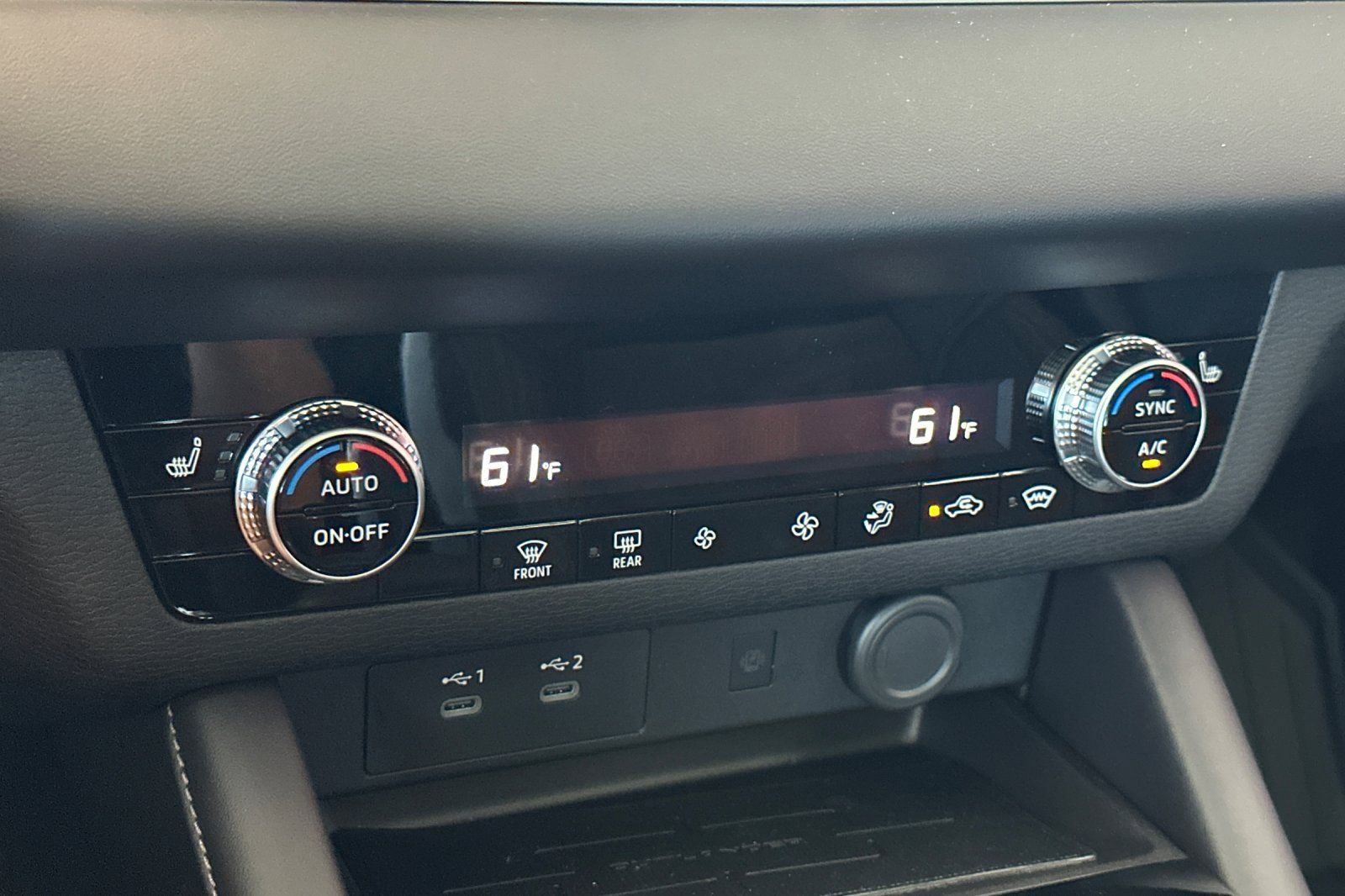 New 2025 Mitsubishi Outlander SE image 20