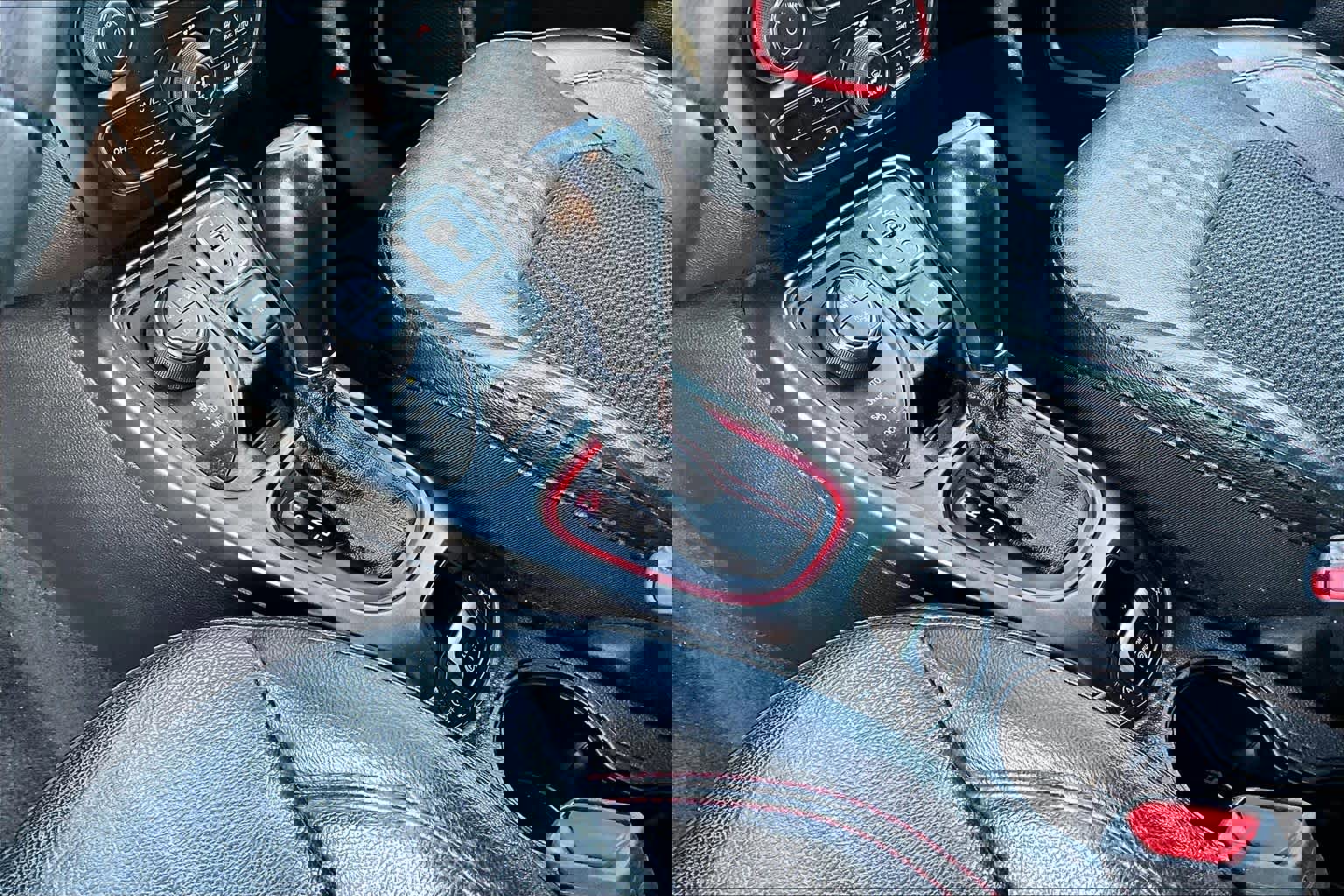 Used 2021 Jeep Compass Trailhawk image 15