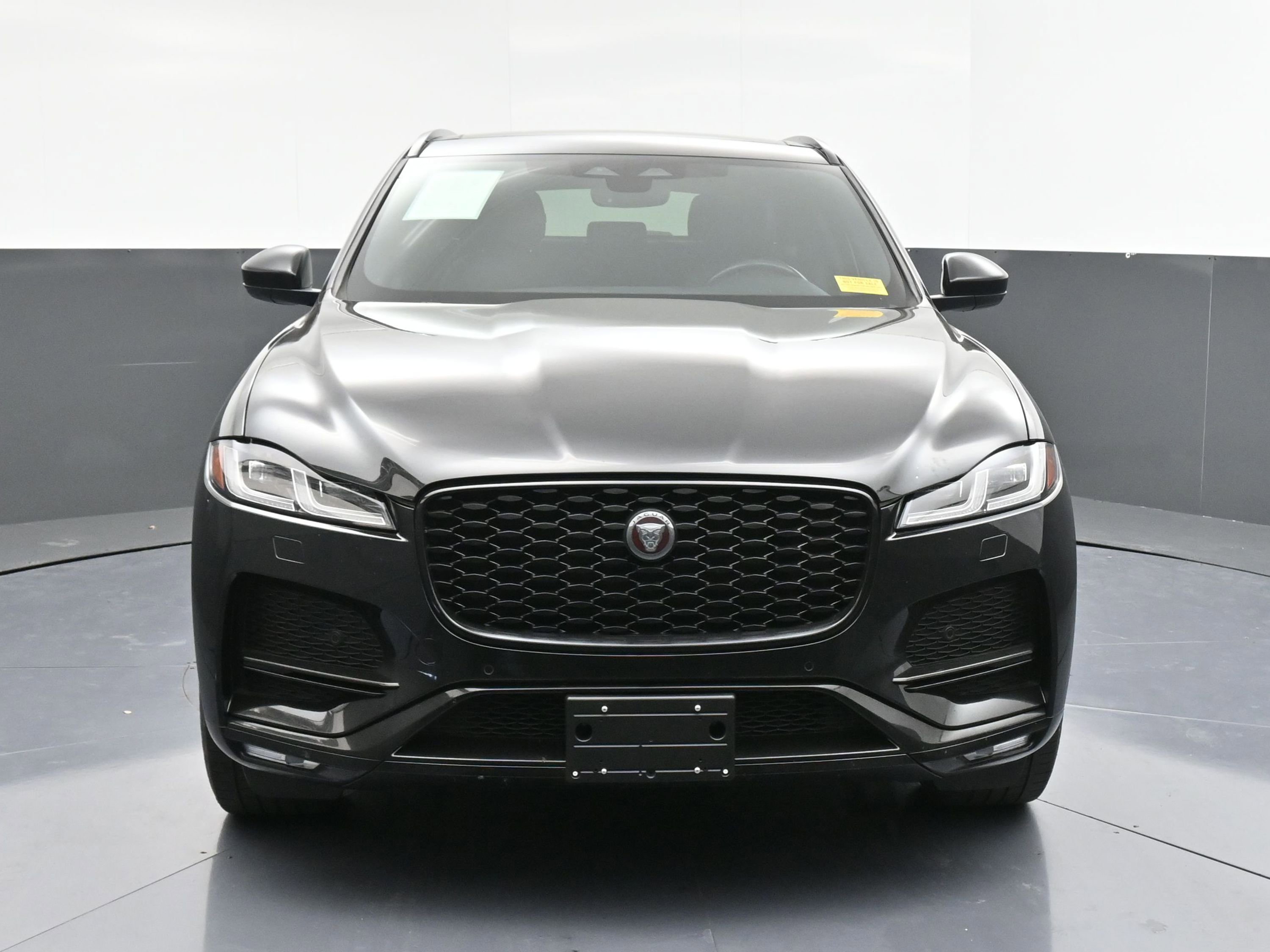 Used 2022 Jaguar F-PACE S image 2