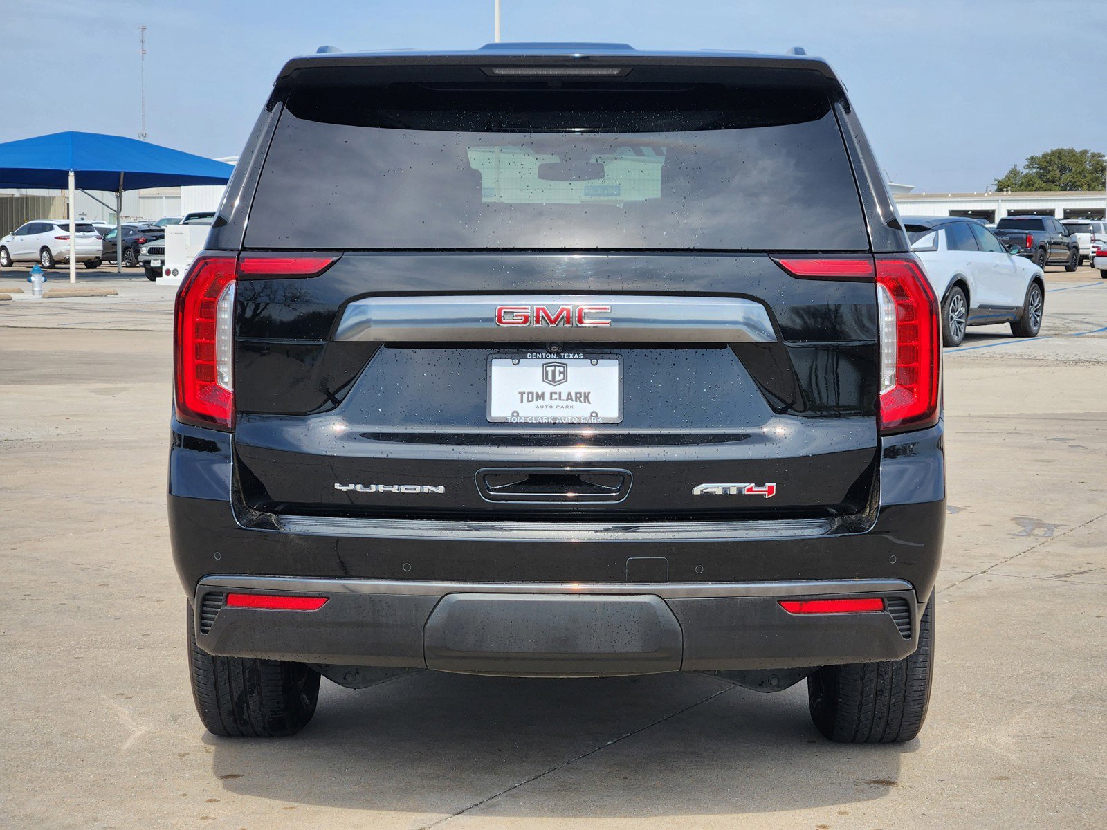 Used 2021 GMC Yukon AT4 w/ AT4 Premium Package image 34