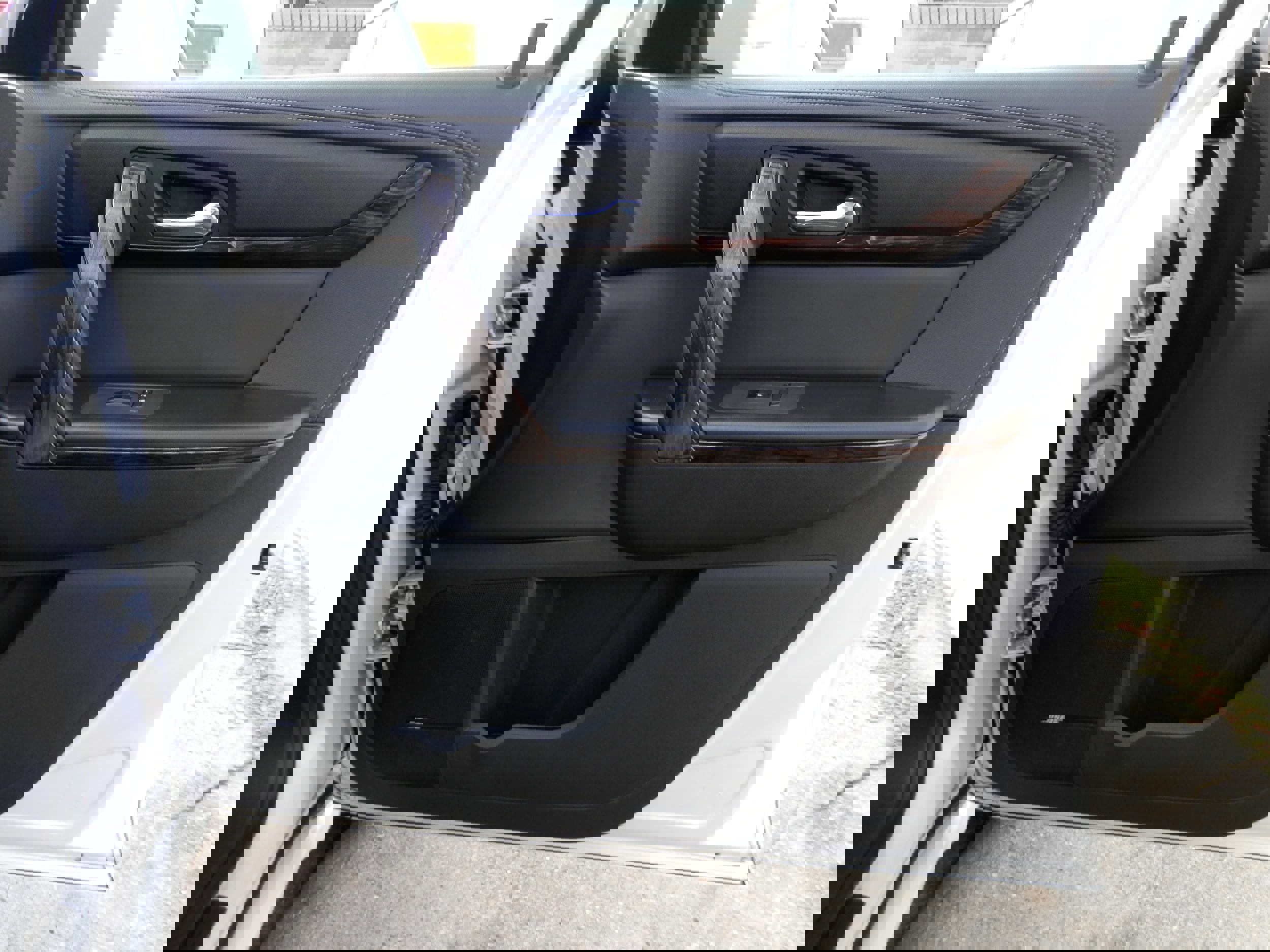 Used 2016 GMC Acadia Denali image 20