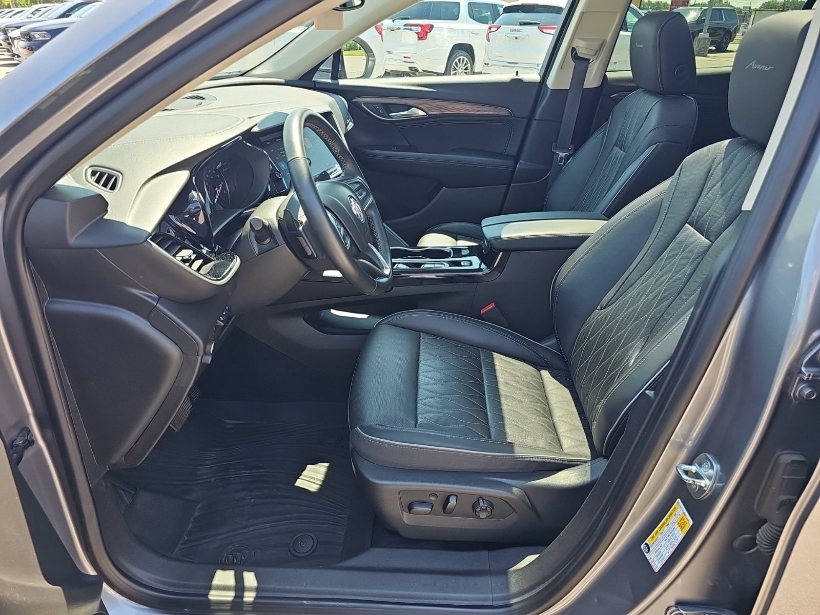 Used 2021 Buick Envision Avenir AWD/4WD image 9