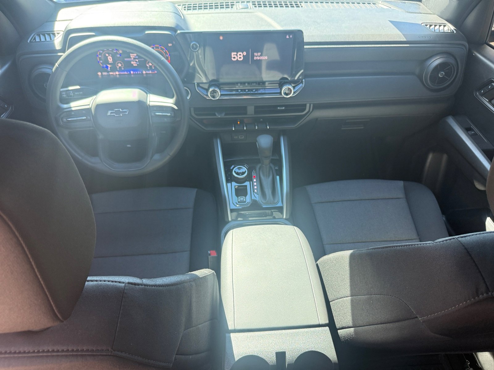 Used 2024 Chevrolet Colorado Trail Boss image 17