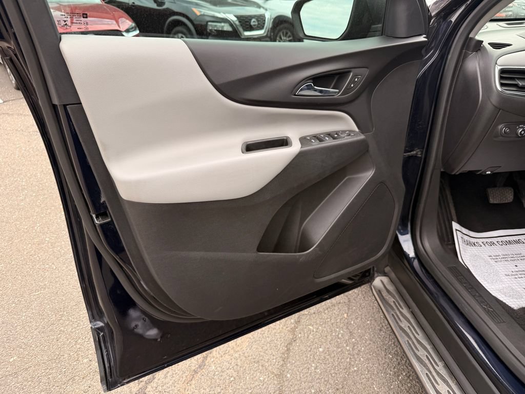 Used 2020 Chevrolet Equinox LS w/ LPO, Cargo Package AWD/4WD image 20