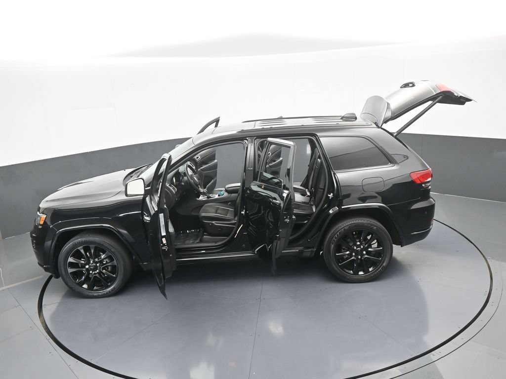Used 2020 Jeep Grand Cherokee Altitude RWD image 66