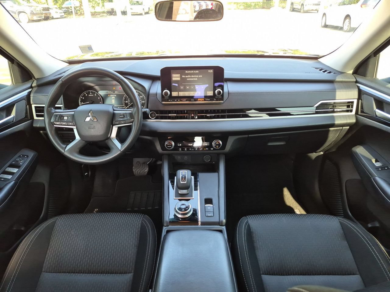 Used 2024 Mitsubishi Outlander ES AWD/4WD image 19