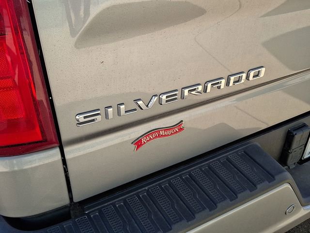 Used 2025 Chevrolet Silverado 1500 High Country w/ Technology Package image 4