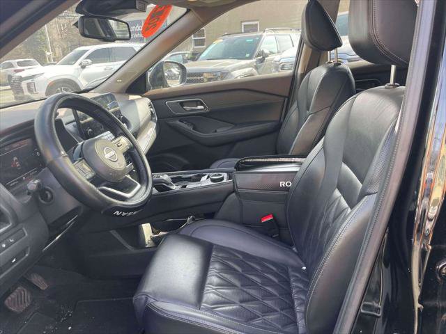 Used 2023 Nissan Rogue Platinum w/ Platinum Premium Package image 13