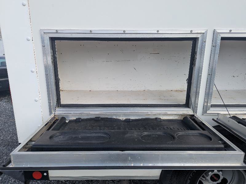 Used 2022 GMC Savana 3500 w/ Power Convenience Package image 15