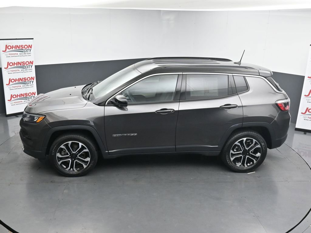 Used 2023 Jeep Compass Limited AWD/4WD image 28