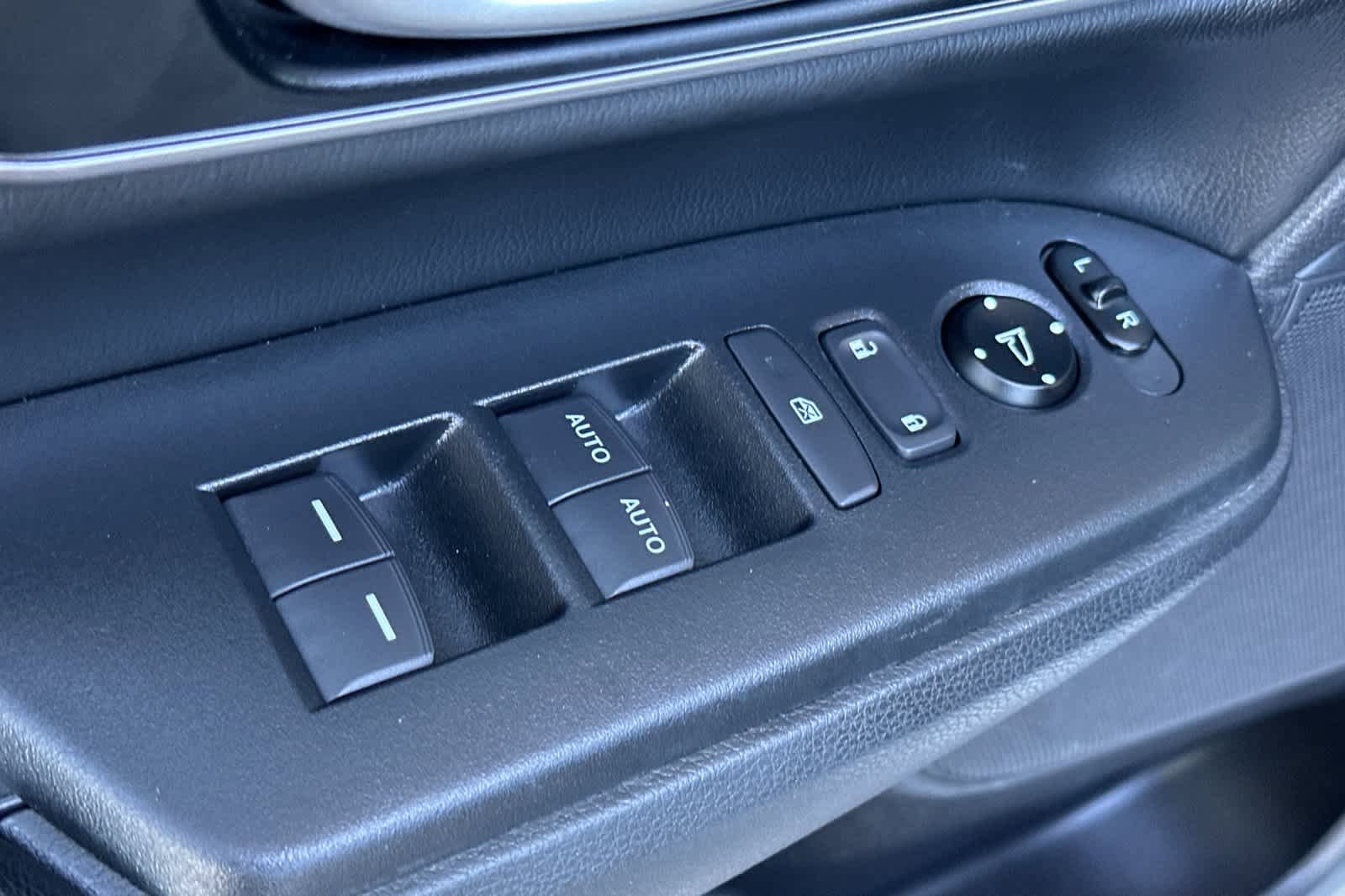 Used 2020 Honda CR-V EX-L image 13