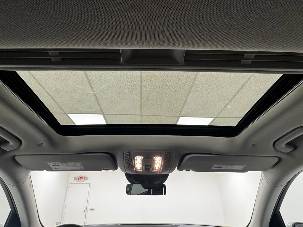 Used 2022 Mercedes-Benz GLS 450 4MATIC image 34