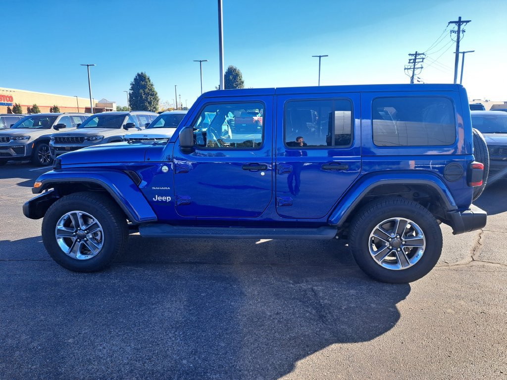 Used 2019 Jeep Wrangler Unlimited Sahara AWD/4WD image 6