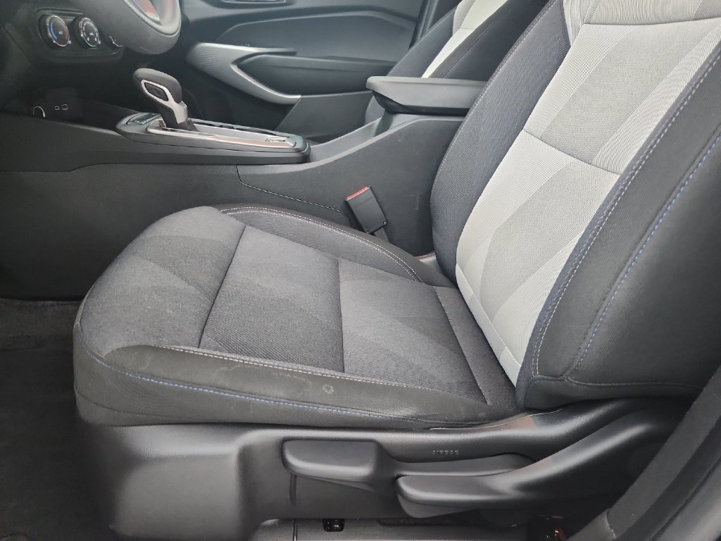 Used 2026 Chevrolet Trax LS w/ LS Convenience Package FWD image 22