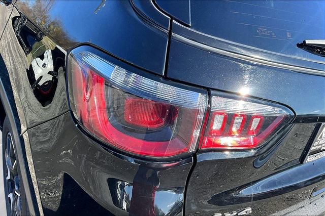 Used 2024 Jeep Compass Trailhawk image 20