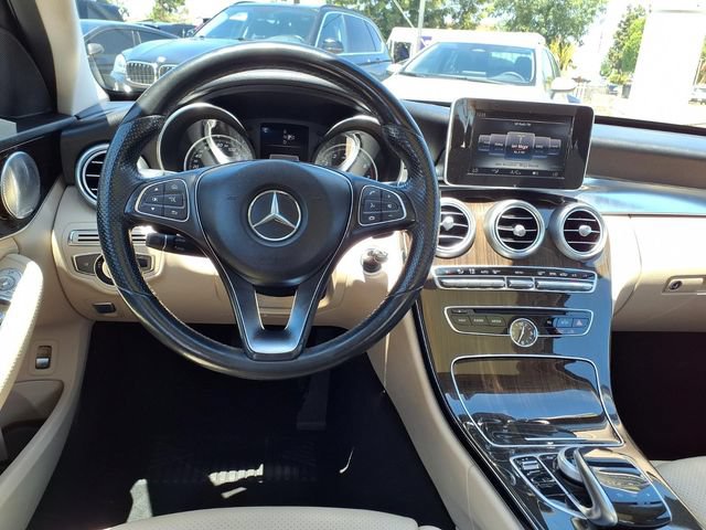 Used 2015 Mercedes-Benz C 300 4MATIC Sedan image 11