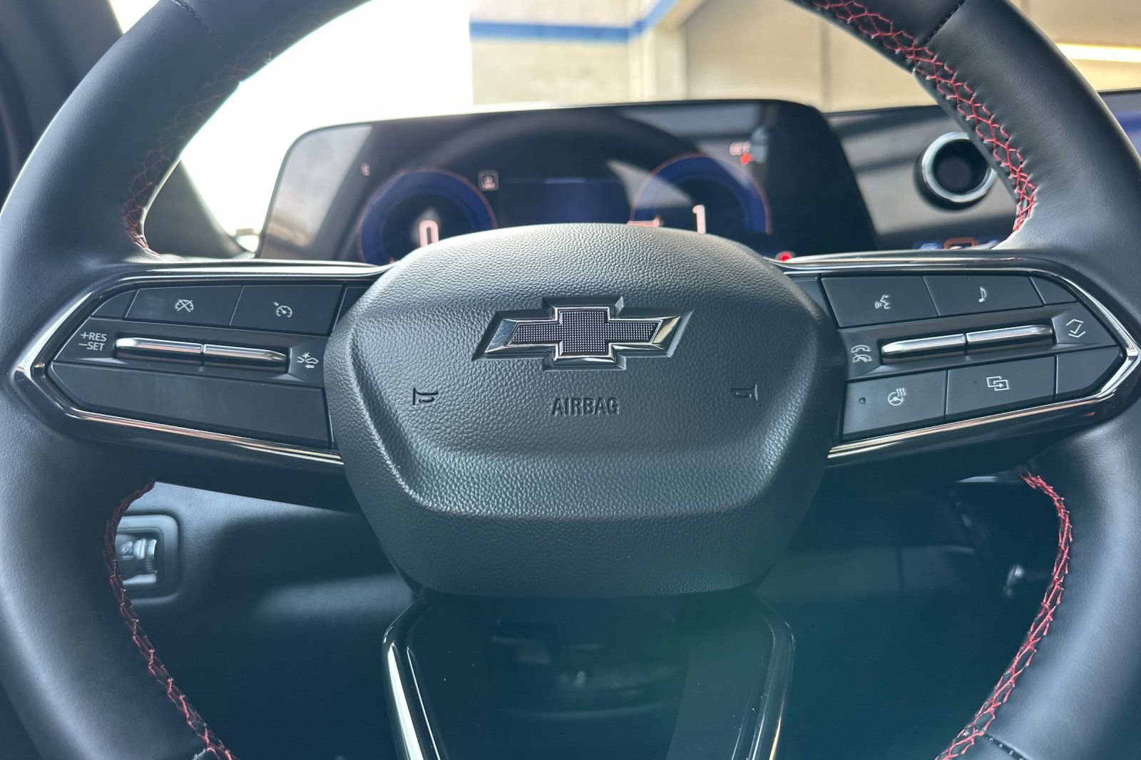 Used 2025 Chevrolet Blazer EV RS image 31