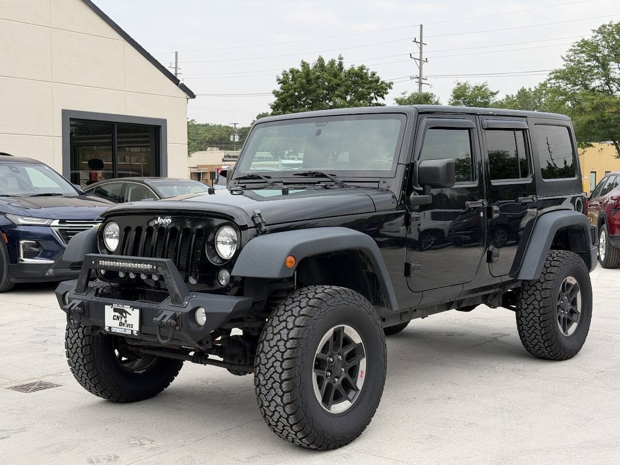 Used 2015 Jeep Wrangler Unlimited Sport w/ Connectivity Group AWD/4WD image 2