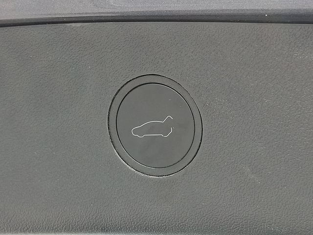 Used 2023 Tesla Model 3 Standard Range RWD image 33
