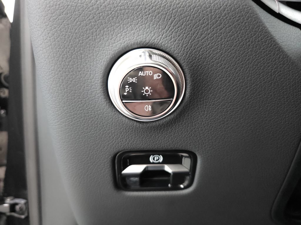 Certified 2026 Mercedes-Benz GLC 300 4MATIC image 10