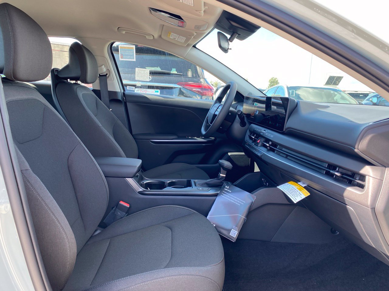 New 2027 Kia K4 FWD image 24