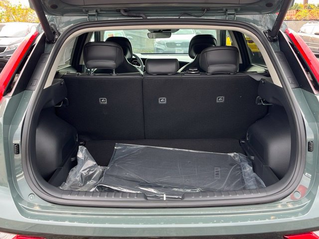 Certified 2025 Kia Niro Wind w/ Wind Preserve Package FWD image 12